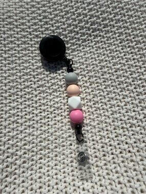 Silicone Bead Badge Reel - Pink, Peach & Gray